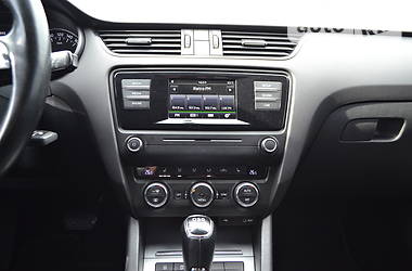 Седан Skoda Octavia 2015 в 