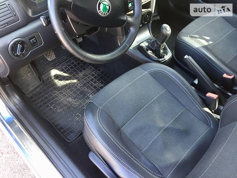Седан Skoda Octavia 2007 в Нежине