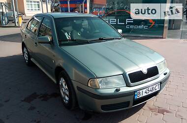 Хетчбек Skoda Octavia 2001 в 