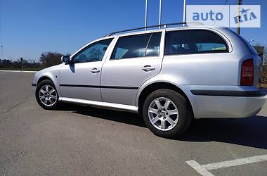 Універсал Skoda Octavia 2010 в 