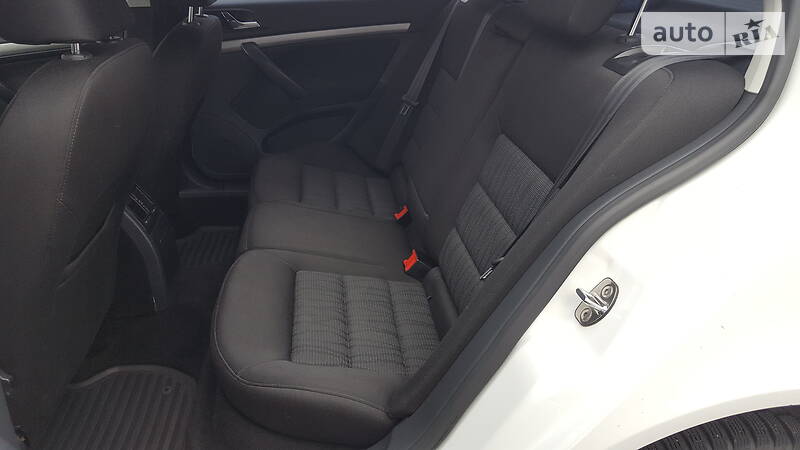 Седан Skoda Octavia 2012 в Кривому Розі