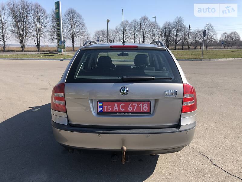 Універсал Skoda Octavia 2008 в Володимирі