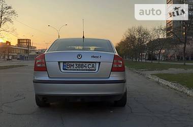 Седан Skoda Octavia 2004 в 