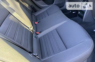 Седан Skoda Octavia 2018 в 