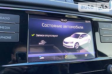 Седан Skoda Octavia 2018 в 