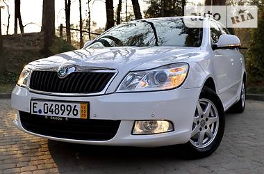 Універсал Skoda Octavia 2013 в Дрогобичі