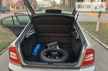 Хетчбек Skoda Octavia 2010 в 