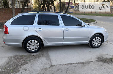 Універсал Skoda Octavia 2011 в 