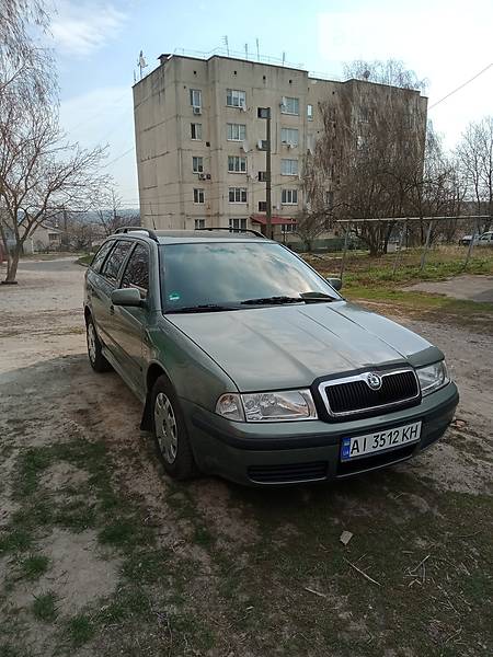 Універсал Skoda Octavia 2001 в 
