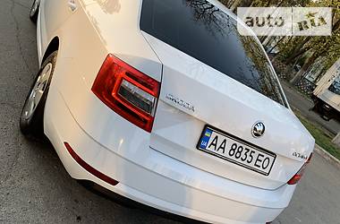Седан Skoda Octavia 2017 в 