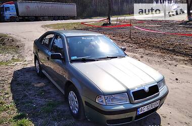 Хетчбек Skoda Octavia 2002 в 