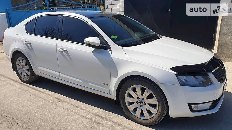 Хетчбек Skoda Octavia 2013 в 