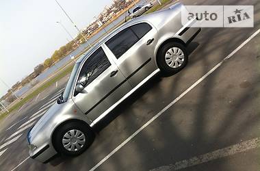 Седан Skoda Octavia 1999 в 