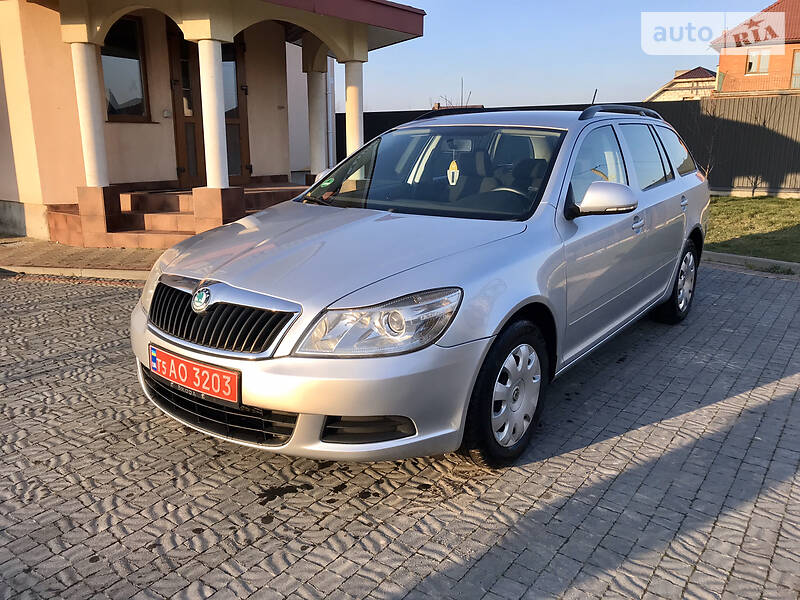 Універсал Skoda Octavia 2010 в 