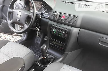 Седан Skoda Octavia 2006 в 