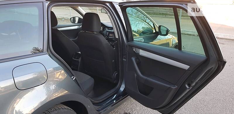 Універсал Skoda Octavia 2015 в Луцьку