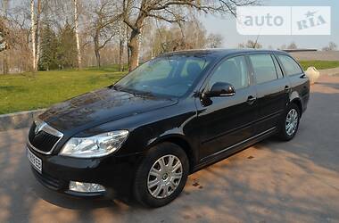 Універсал Skoda Octavia 2010 в 