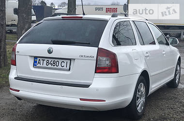 Универсал Skoda Octavia 2012 в 