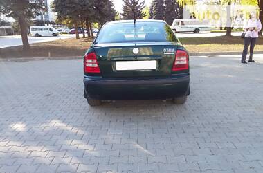 Лифтбек Skoda Octavia 2004 в Черновцах