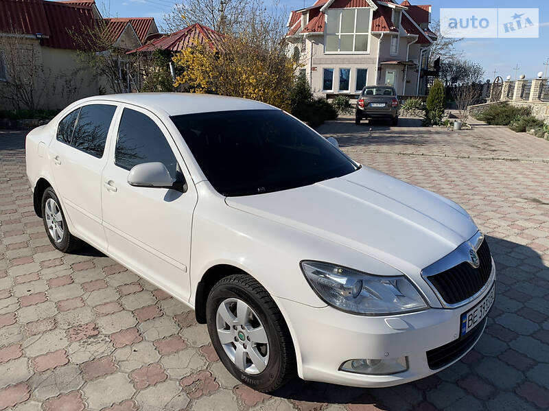 Хетчбек Skoda Octavia 2011 в Южноукраїнську фото 10 Хетчбек Skoda Octavia 2011 в Южноукраїнську