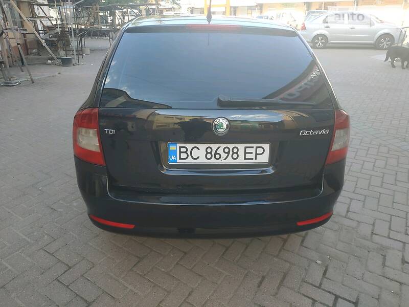 Універсал Skoda Octavia 2012 в Самборі