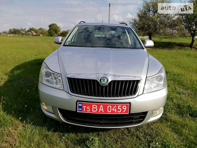 Універсал Skoda Octavia 2011 в Лубнах