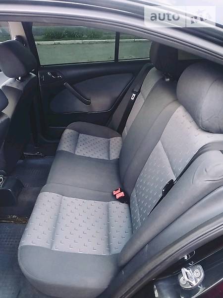 Седан Skoda Octavia 2006 в Теофіполі