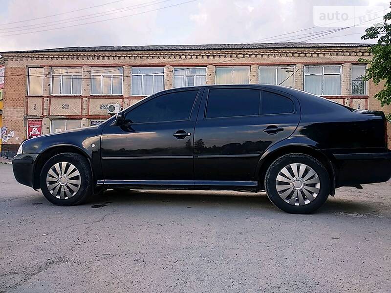 Седан Skoda Octavia 2006 в Теофіполі
