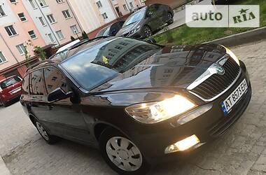 Універсал Skoda Octavia 2012 в 