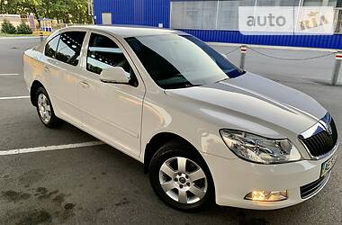 Лифтбек Skoda Octavia 2013 в Днепре