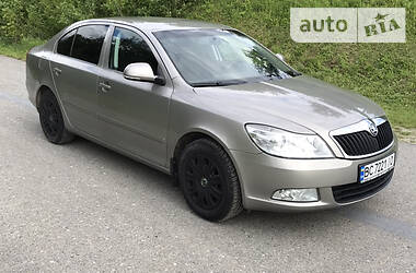 Седан Skoda Octavia 2011 в 