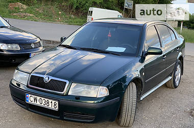 Седан Skoda Octavia 2000 в Хусте