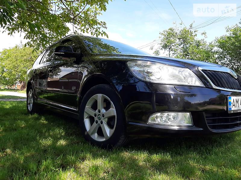 Універсал Skoda Octavia 2012 в 