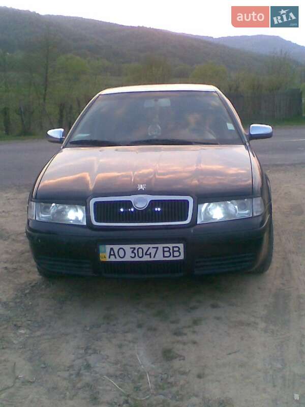 Ліфтбек Skoda Octavia 2003 в Ужгороді