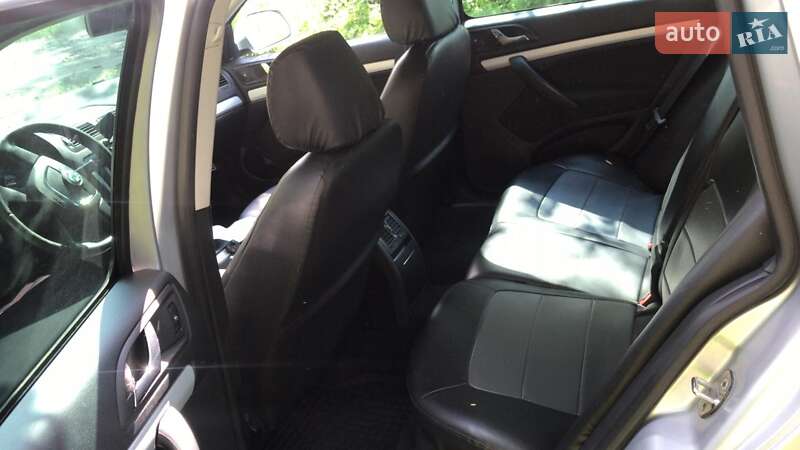 Универсал Skoda Octavia 2011 в Луцке