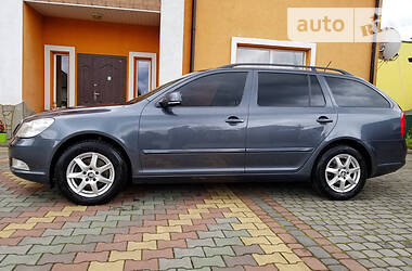 Универсал Skoda Octavia 2011 в Самборе