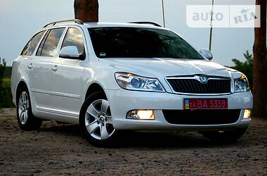 Універсал Skoda Octavia 2011 в 