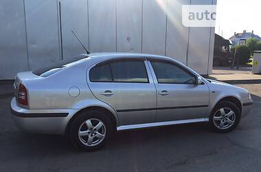 Ліфтбек Skoda Octavia 2001 в 