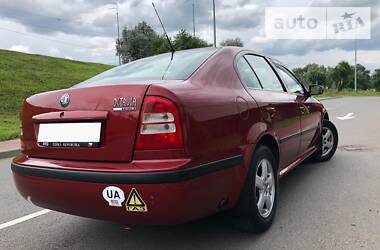 Седан Skoda Octavia 2006 в Киеве