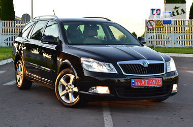 Універсал Skoda Octavia 2012 в 