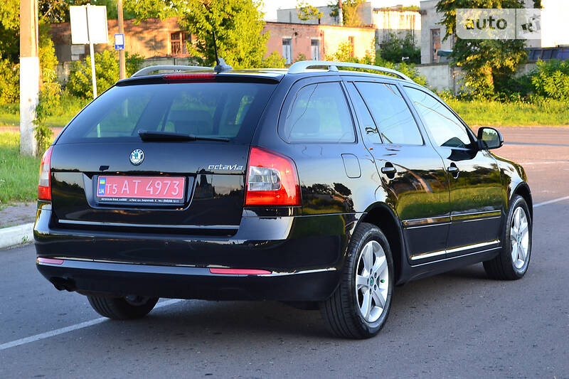 Универсал Skoda Octavia 2012 в Ровно