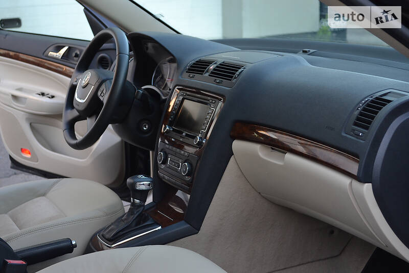 Универсал Skoda Octavia 2012 в Ровно