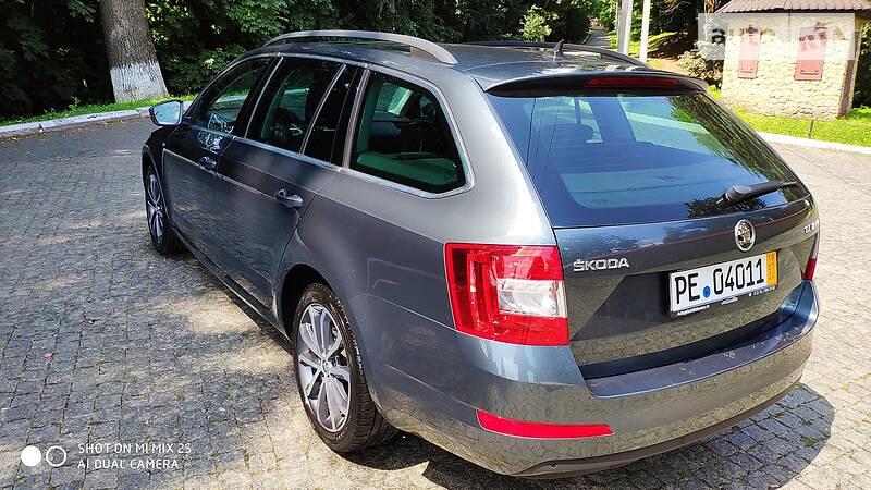 Універсал Skoda Octavia 2015 в Чернівцях