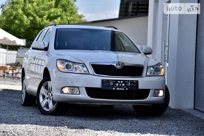 Універсал Skoda Octavia 2012 в Дрогобичі