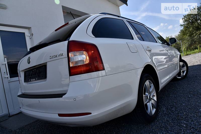 Універсал Skoda Octavia 2012 в Дрогобичі