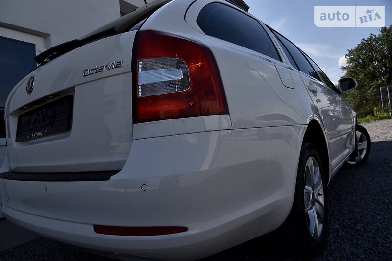 Універсал Skoda Octavia 2012 в Дрогобичі
