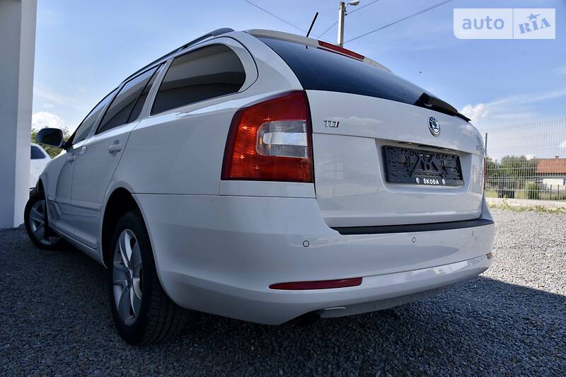 Універсал Skoda Octavia 2012 в Дрогобичі