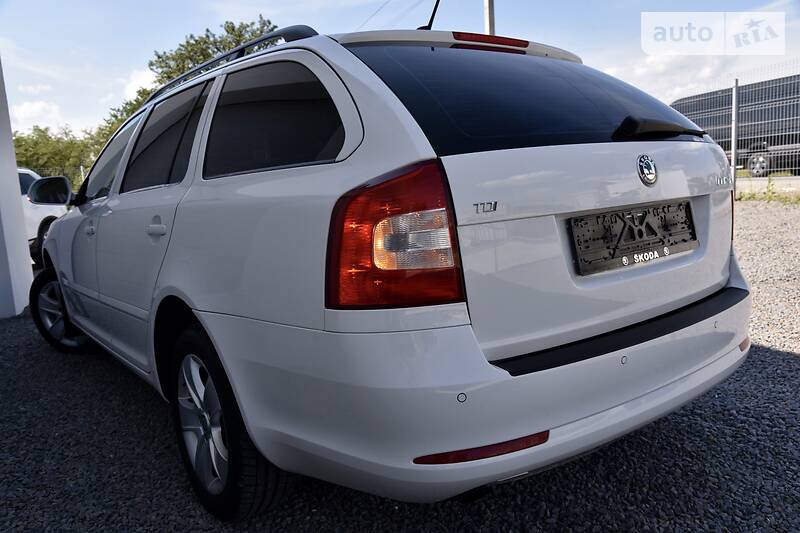 Універсал Skoda Octavia 2012 в Дрогобичі