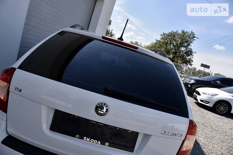 Універсал Skoda Octavia 2012 в Дрогобичі