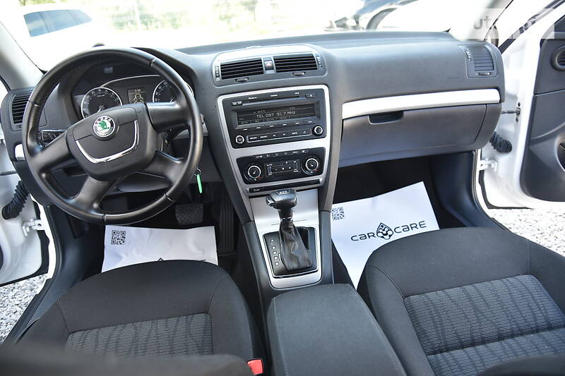 Універсал Skoda Octavia 2012 в Дрогобичі